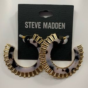 Steve Madden Leopard Earrings